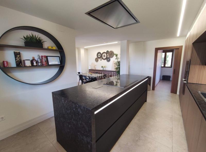 Foto 650aefe4-a3d9-49e4-becb-857b8bdbc9ca. Chalet avec parking piscine dans Alzabares Elche / Elx