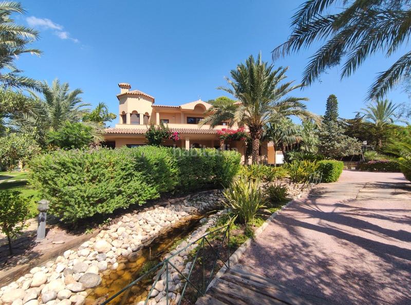 Foto 657e1266-acfe-4052-9aa5-fc35ad5ec0d7. Chalet avec parking piscine dans Alzabares Elche / Elx