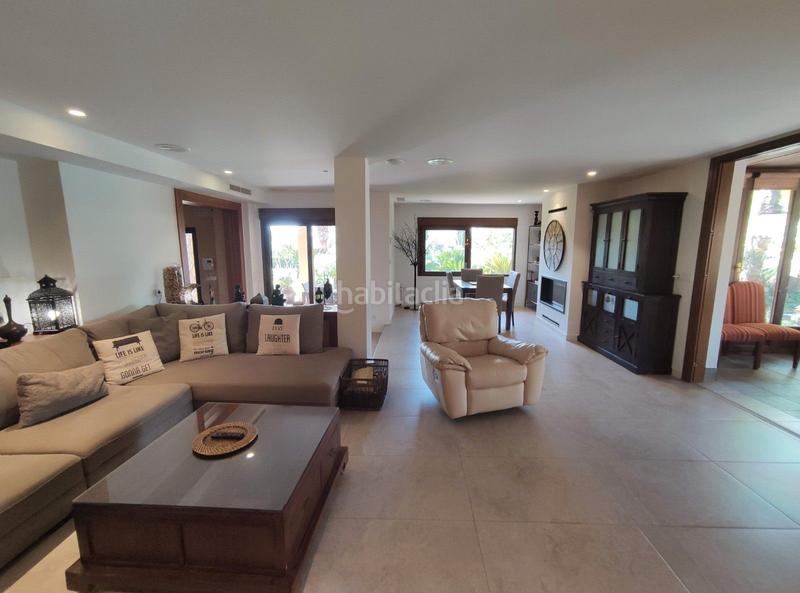 Foto 827ed047-5896-418c-94d9-51bfb61f847b. Chalet avec parking piscine dans Alzabares Elche / Elx