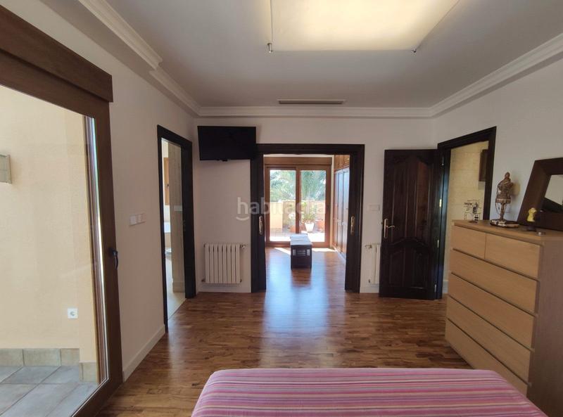 Foto deff5e1a-5c71-42e8-9e77-c6fc5a362795. Chalet avec parking piscine dans Alzabares Elche / Elx