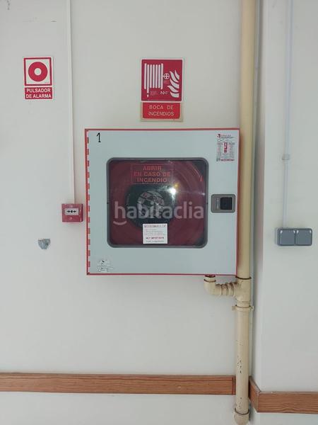 Foto 64bbf410-e767-4969-8458-8236354860b8. Location local commercial dans Catral