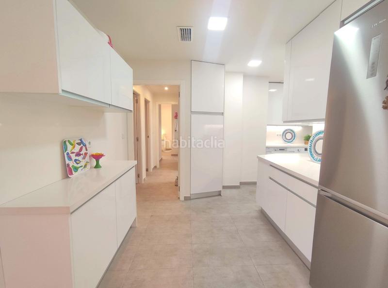 Foto 766653e8-eaea-4c7c-af19-8c2fe23e6042. Rent flat with pool in Calas Santiago Bernabeu Santa Pola