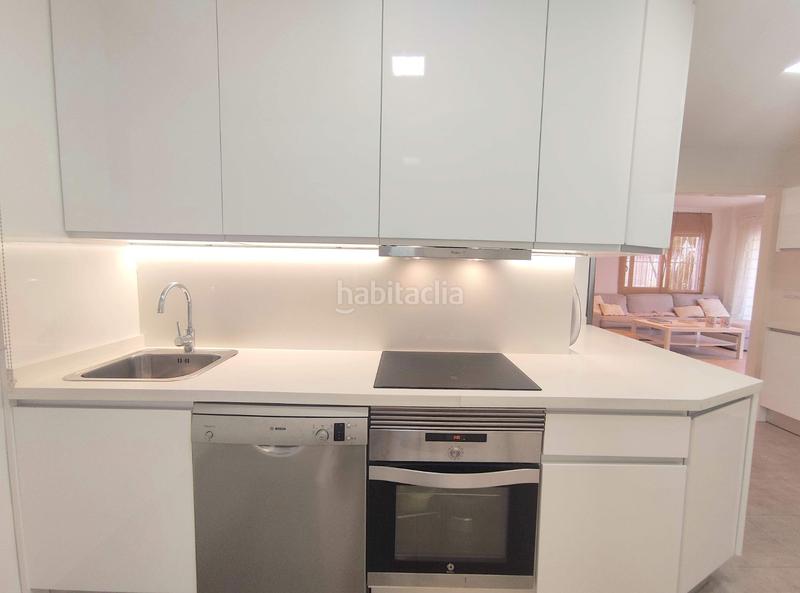Foto 87361d28-f4f9-42f3-9dfd-b1fdd8c1e8b7. Rent flat with pool in Calas Santiago Bernabeu Santa Pola