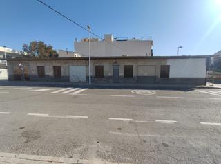 Terreny residencial a Torrellano. Magnãfico solar en torrellano, a tres calles.nbspnbspideal para