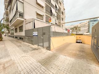 Parking coche en Nou Altabix. Cansado de dar vueltas y vueltas para ir a casa despuãs de un la
