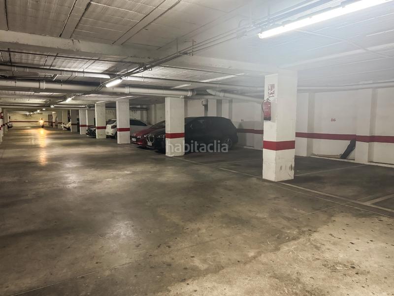 Foto 00f017c7-ee45-4c16-ac76-244e8a847036. Alquiler parking coche plaza de parking, buenas dimensiones, primer sãtano, acceso coche por rampa desde calle, acceso peatonal por escaleras y ascensor en Elche / Elx