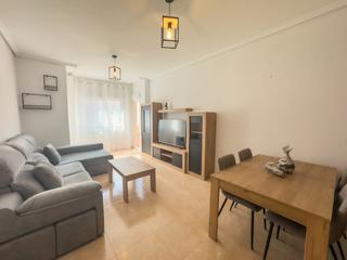 Lloguer Pis a Almoradí. Bonito piso de 107 metros cuadrados, 3 amplios dormitorios, 2 ba