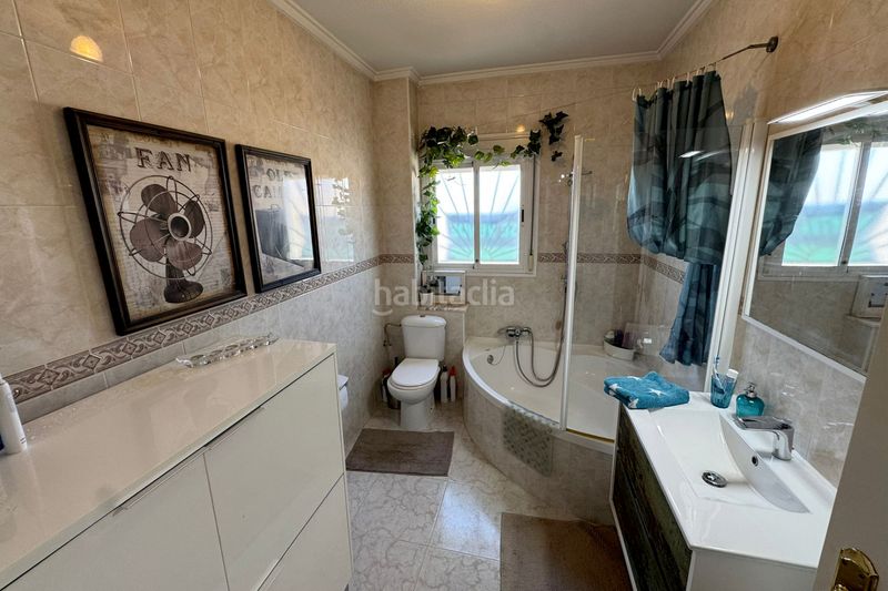 Foto 4e2aa452-8ee8-4a3a-94da-d763a9ae9e7a. Casa amb calefacció aparcament piscina a Rojales