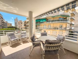 Affitto Piccolo appartamento in Playa Levante. Luminoso apartamento todo exterior en alquiler temporal de 15 de