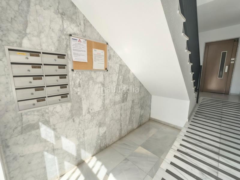 Foto 2ae8e506-d686-4514-85aa-5db805d46550. Lloguer apartament amb piscina a Playa Levante Santa Pola