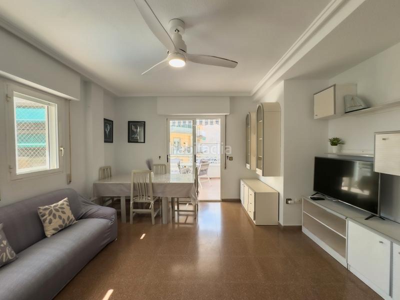 Foto 2ebcc8d6-85d0-4398-931c-af00f9566aba. Lloguer apartament amb piscina a Playa Levante Santa Pola