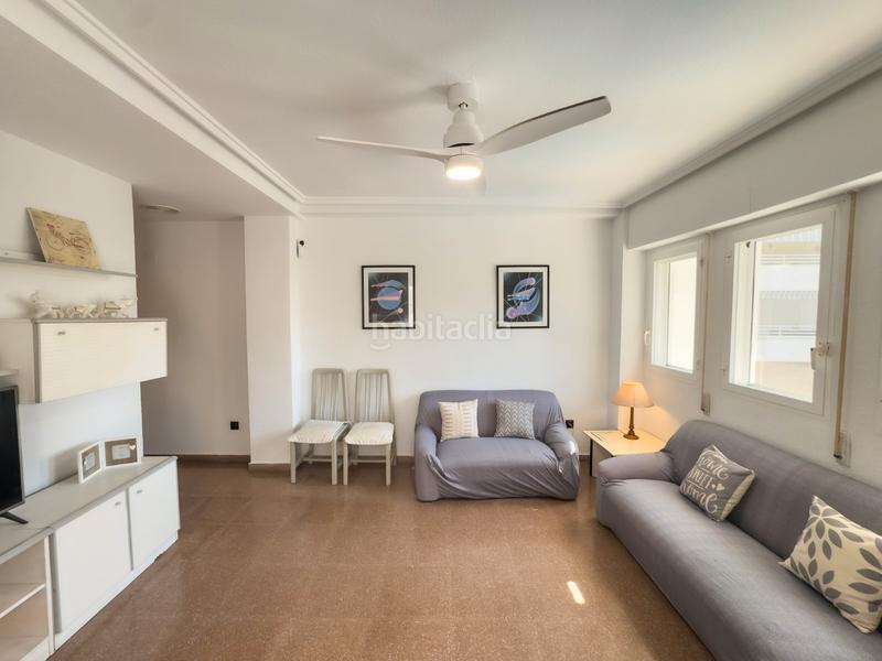 Foto 3eb74f44-8c2a-4a33-8bcd-9ea1fb78d155. Lloguer apartament amb piscina a Playa Levante Santa Pola