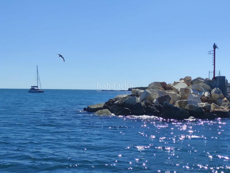 Foto 7a572737-56dc-45be-abcf-25d29bef9f88. Lloguer apartament amb piscina a Playa Levante Santa Pola