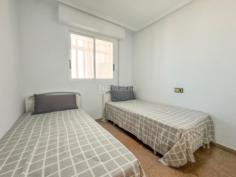 Foto c3522ab6-5a67-437c-a0f3-016ce8f63c63. Lloguer apartament amb piscina a Playa Levante Santa Pola