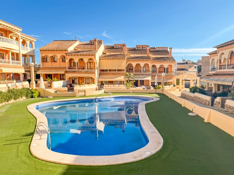 Foto a64ebccc-e27b-43db-8549-01d9ab069f6f. Rent ground floor with heating pool in Calas Santiago Bernabeu Santa Pola