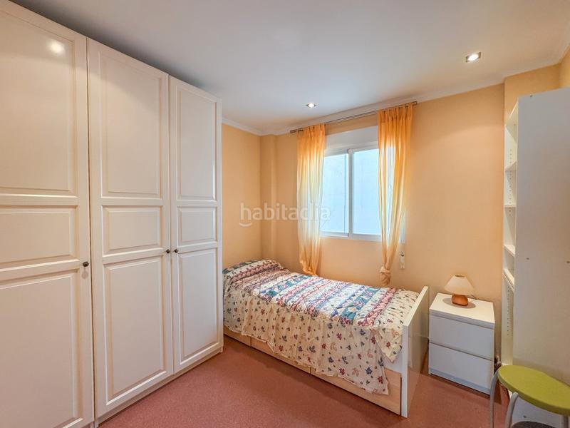 Foto 0b536c05-d995-432d-b128-e2e1413f872e. Rent apartment in Playa Levante Santa Pola