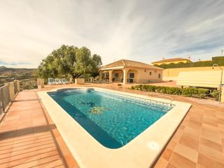 Lloguer Xalet a Pedanías Este. Amplio chalet de 3 dormitorios, 2 baãos y aseo, salãn, amplia co