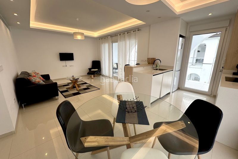 Foto d1d37f3e-0d45-4625-acde-c8b17044da77. Apartament amb calefacció aparcament piscina a Rojales