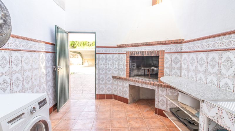 Foto a83809cc-b4bf-414e-bcd4-8700f98befbf. Casa amb calefacció piscina a Jubalcoi Elche / Elx