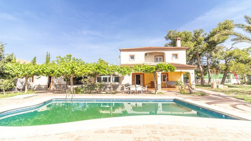 Foto d7868268-ab0d-4970-80da-45eb4b3b0a72. Casa amb calefacció piscina a Jubalcoi Elche / Elx