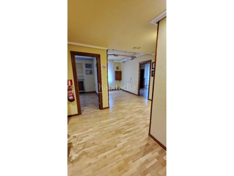 Foto 41e1b448-b3ca-422d-b7ac-0d75581783a2. Miete büro mit heizung in Casco Antiguo Logroño