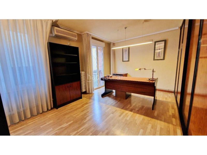 Foto 12bda638-186f-4b6d-a73a-2b6efce7e276. Rent office space with heating in Casco Antiguo Logroño