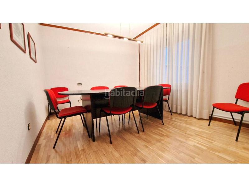 Foto 512812cf-134d-40fe-ac47-6ea7a20df914. Rent office space with heating in Casco Antiguo Logroño