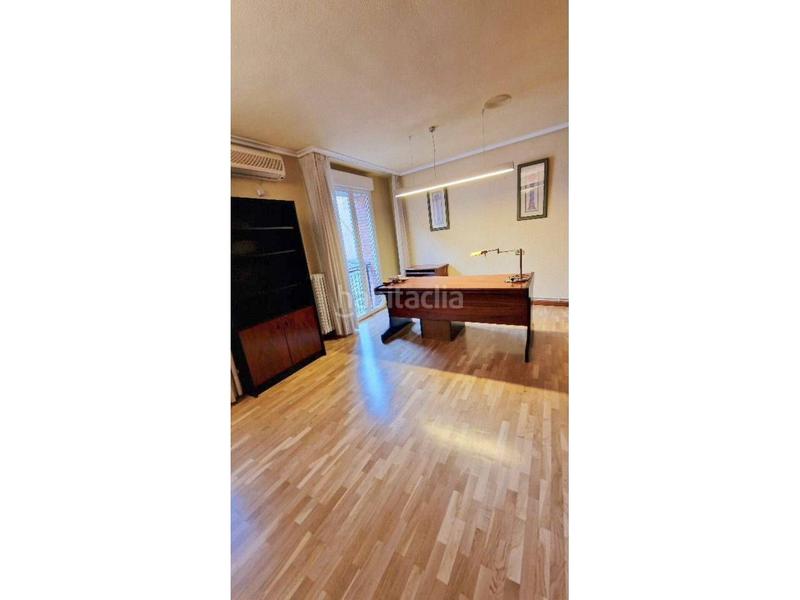Foto 74944965-5a2a-462f-b9e3-2a64544ba9ed. Rent office space with heating in Casco Antiguo Logroño