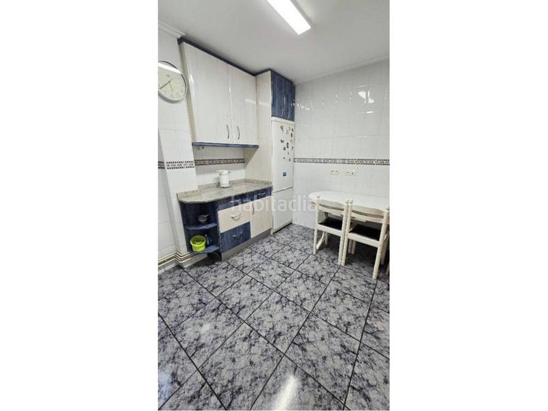 Foto fec00b14-f6d0-49fc-9436-350089f1ceff. Piso  con encanto al lado de vara de rey exterior ascensor y calf ind gas en Logroño