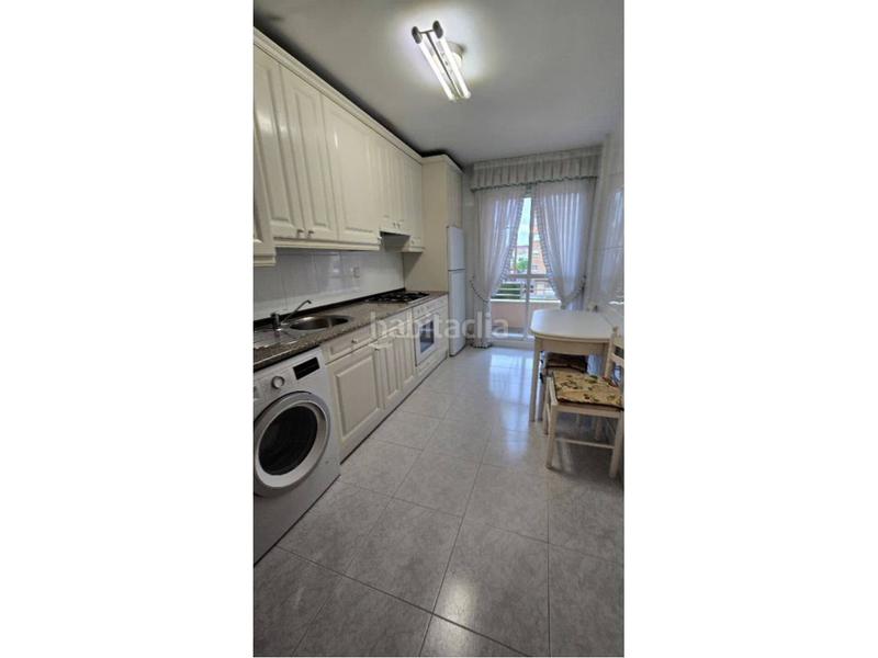 Foto f033c0d3-9749-4160-9c91-be67791c8439. Alquiler piso  todo exterior con garaje y trastero zona avda burgos en Logroño