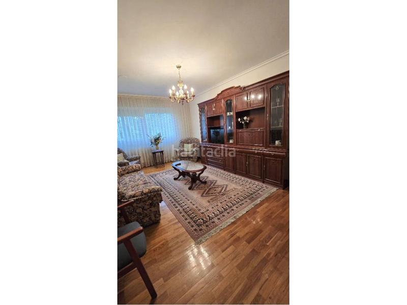 Foto 535de899-6b65-47b5-8c00-7019deea3a2c. Rent flat with heating parking in Portillejo - Valdegastea Logroño