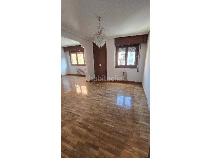 Foto 5dec180f-c868-45e9-82e0-062eba620323. Appartement avec chauffage parking dans Oeste Logroño