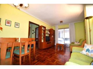 Appartement à Juzgados. Piso de 4 dormitorios adaptado a personas con movilidad reducida