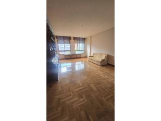 Appartement à San Adrián. Piso de 4 dormitorios con garaje y trastero zona chile