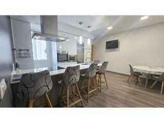 Piso en San Millán - Ayuntamiento. Piso completamente reformado zona ayuntamiento con ascensor