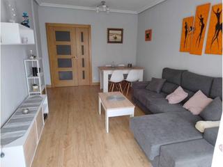 Affitto Appartamento in Oeste. Vivienda exterior amueblada zona gonzalo de berceo