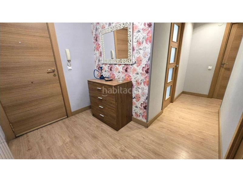 Foto d940eb4e-8d35-4355-9f37-1c48adb67f4a. Alquiler piso vivienda exterior amueblada zona gonzalo de berceo en Logroño