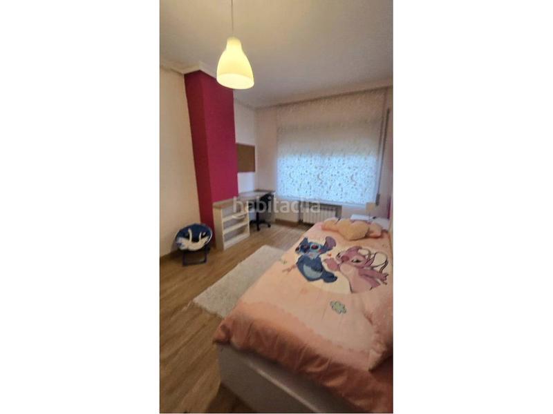 Foto e7ca88b0-1d4b-43e4-adfb-8fb83a878744. Alquiler piso vivienda exterior amueblada zona gonzalo de berceo en Logroño