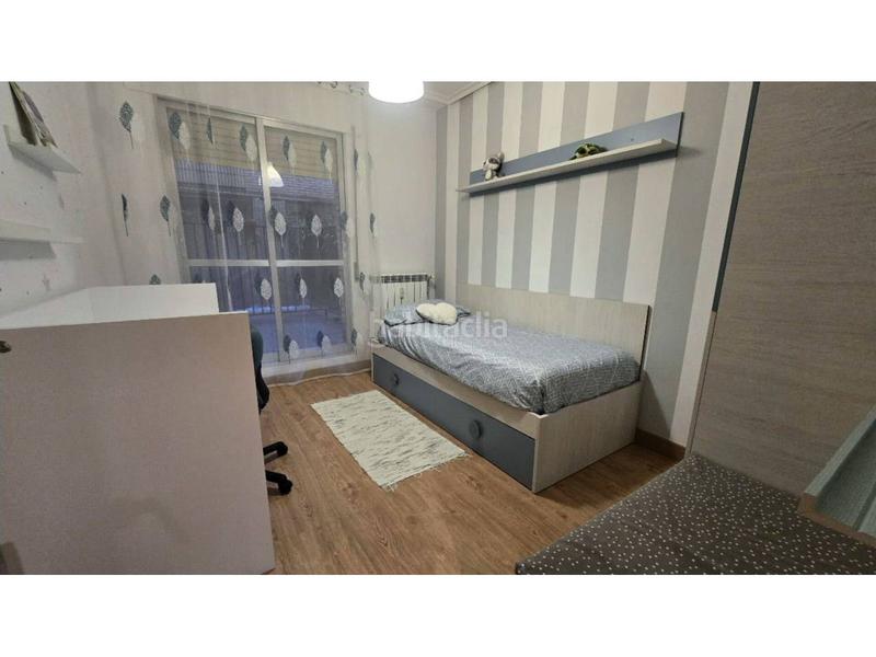 Foto 2f01e205-afb4-4fb7-9471-dca83c8fc1b2. Lloguer pis amb calefacció a Oeste Logroño