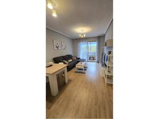 Rent Flat in Oeste. Vivienda exterior amueblada zona gonzalo de berceo