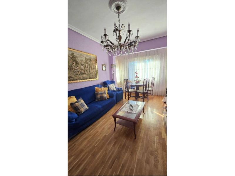 Foto 5137e929-2ef8-43c7-afe1-5930570ddc22. Etagenwohnung mit heizung in Residencia Logroño