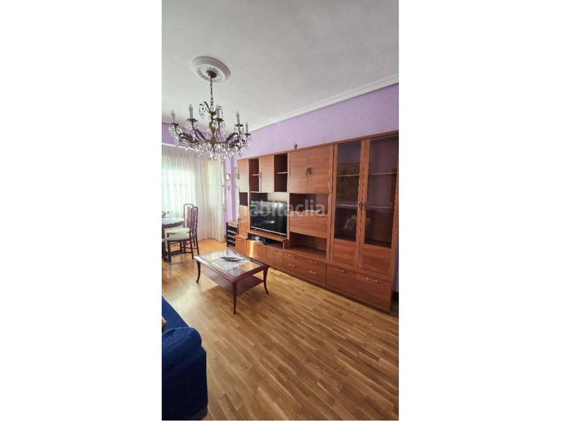 Foto eddaaa5b-f2f6-4396-a3c0-f9f47cbee6b3. Etagenwohnung mit heizung in Residencia Logroño
