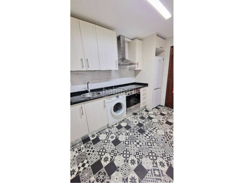 Foto 61d63bdb-9857-49b5-9579-0b593c922e44. Apartament amb calefacció a Oeste Logroño