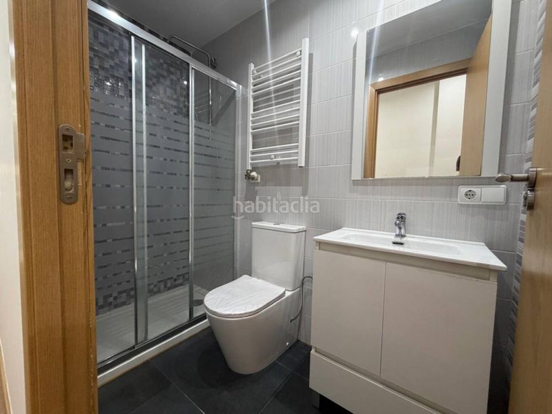 Foto d8ca2634-ac97-46b6-b646-adedff7b9fc0. Flat with heating in Residencia Logroño