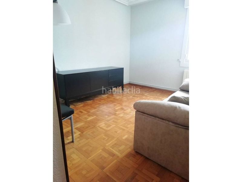 Foto b80ebaf6-0522-41c3-83a2-939067a90274. Rent flat with heating in Juzgados Logroño