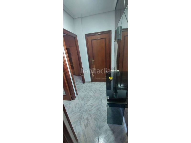 Foto dd9caa01-934f-4cd6-85ad-1e10433d5d36. Pis amb calefacció aparcament a Residencia Logroño