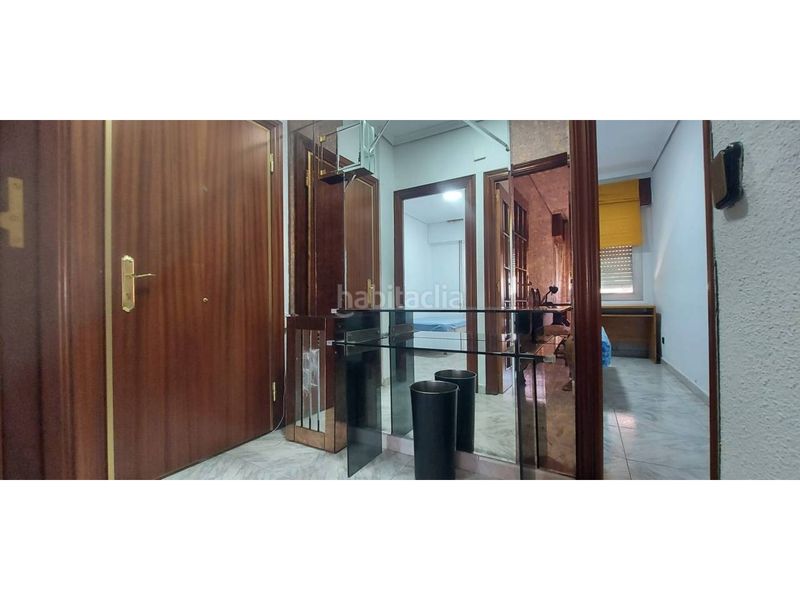 Foto 1c22435b-e625-45fe-aa8e-6b148fc75e89. Flat with heating parking in Residencia Logroño