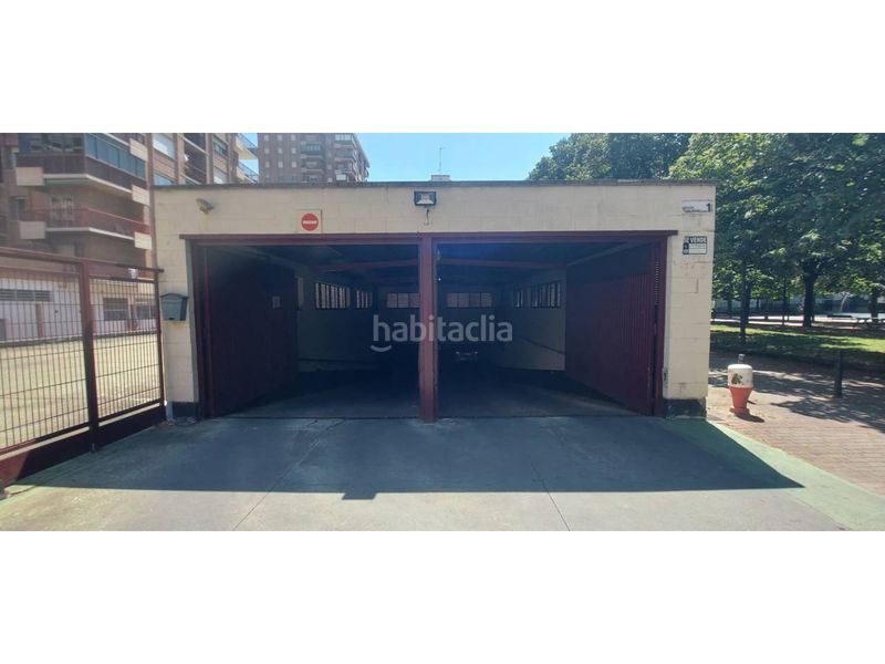 Foto c199ddb7-412c-44bf-b54b-ef6132b129d2. Flat with heating parking in Residencia Logroño