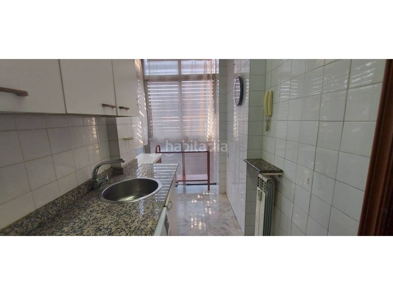 Foto f67e5cf9-6aae-4b4f-a24e-574697632e63. Flat with heating parking in Residencia Logroño