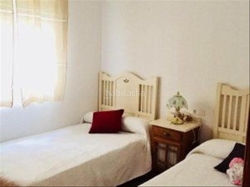 Foto a9f7a6ae-36b4-4d00-9b99-e245c4c939a2. Piso gran piso en venta !! en Centro Salobreña
